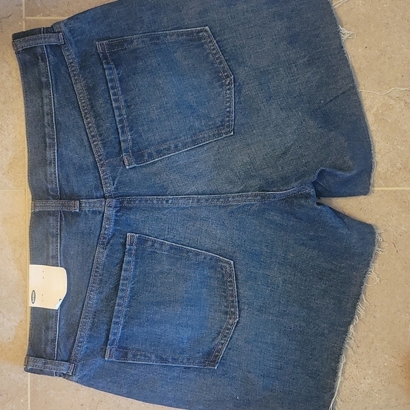 NEW! OLD NAVY high rise 5" cut off denim jean shorts 12. - Picture 4 of 6
